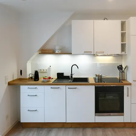 Haus Christa 5 * 방어로게